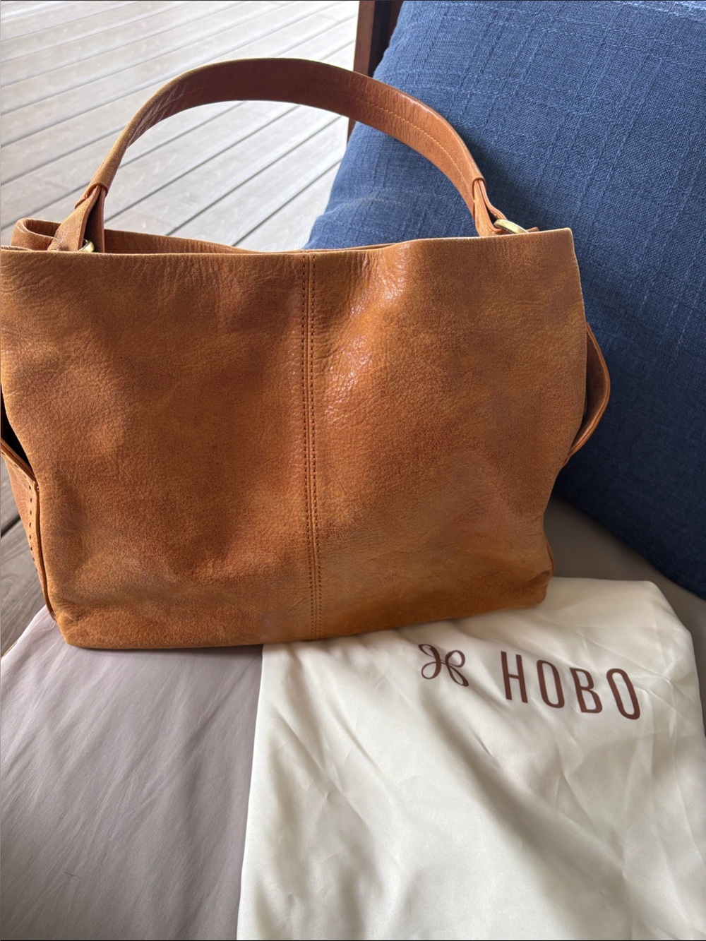 HOBO Seneca Full Grained Buffed Leather Hobo Bag in Whiskey Brown w/DUSTBAG